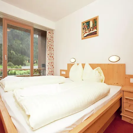 Mansion In Wald Im Pinzgau Near Ski Lift Semesterbostad Wald im Pinzgau
