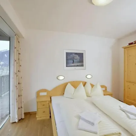 Nyaraló Inviting In *